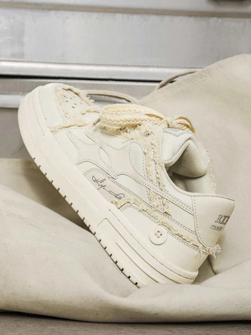 CASUAL WHITE BOARD SHOES