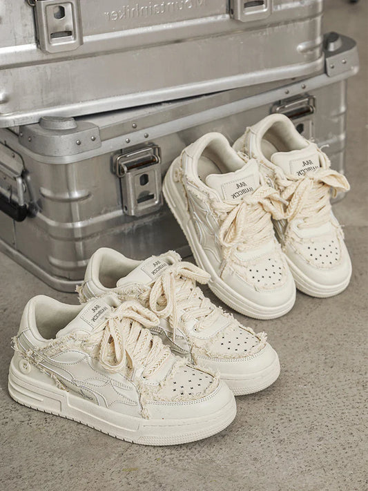 CASUAL WHITE BOARD SHOES