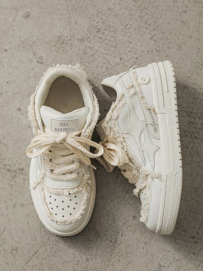 CASUAL WHITE BOARD SHOES