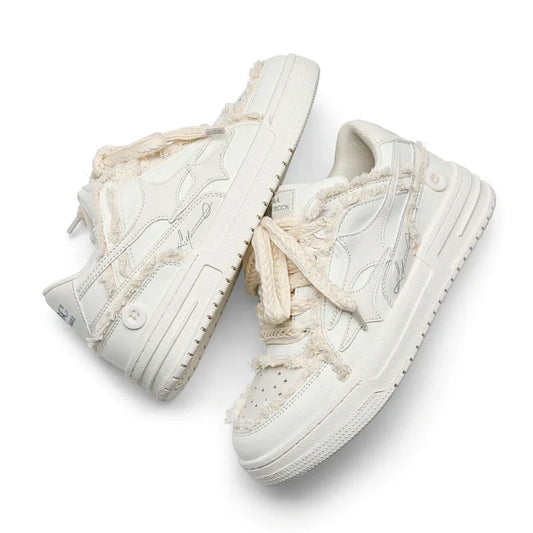 CASUAL WHITE BOARD SHOES