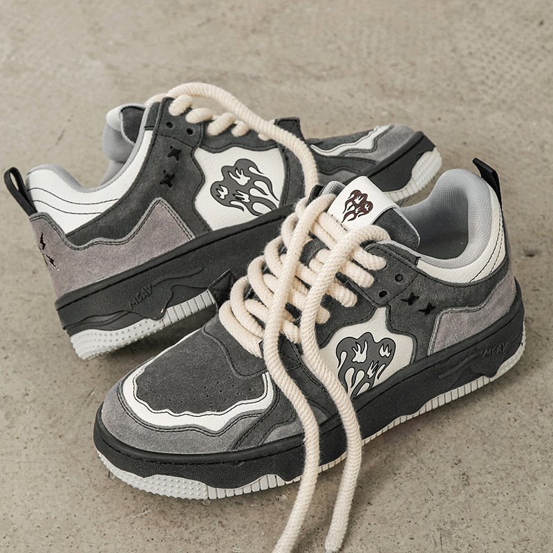 GRID SLATE SNEAKER